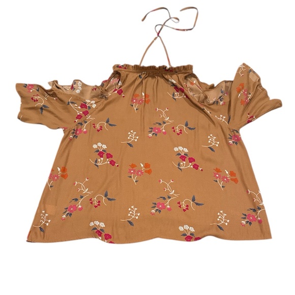 ASTR OPEN SHOULDER FLORAL tan top S - Picture 3 of 8